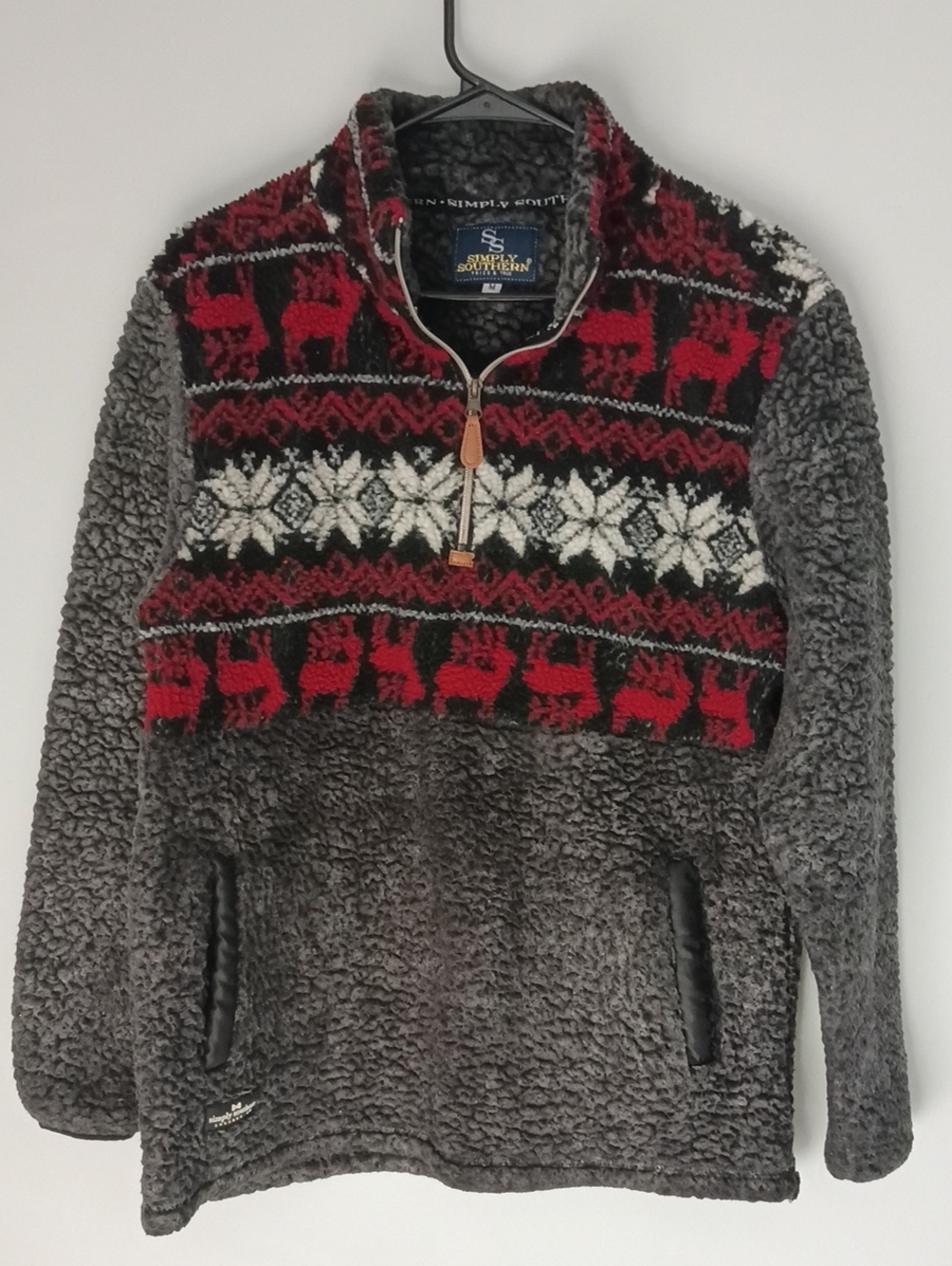 Simply Southern Men's Gray Sherpa Pullover Sweater with Christmas Detail Size M